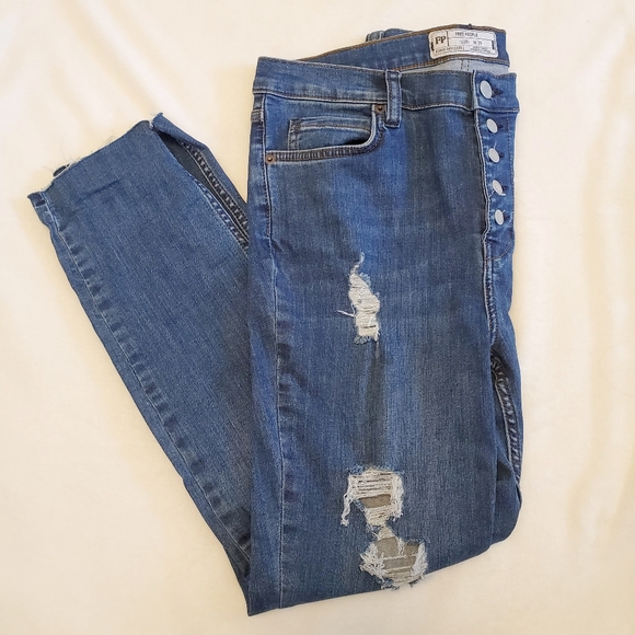 Free People Raegan Distressed Jeans - Picture 3 of 6